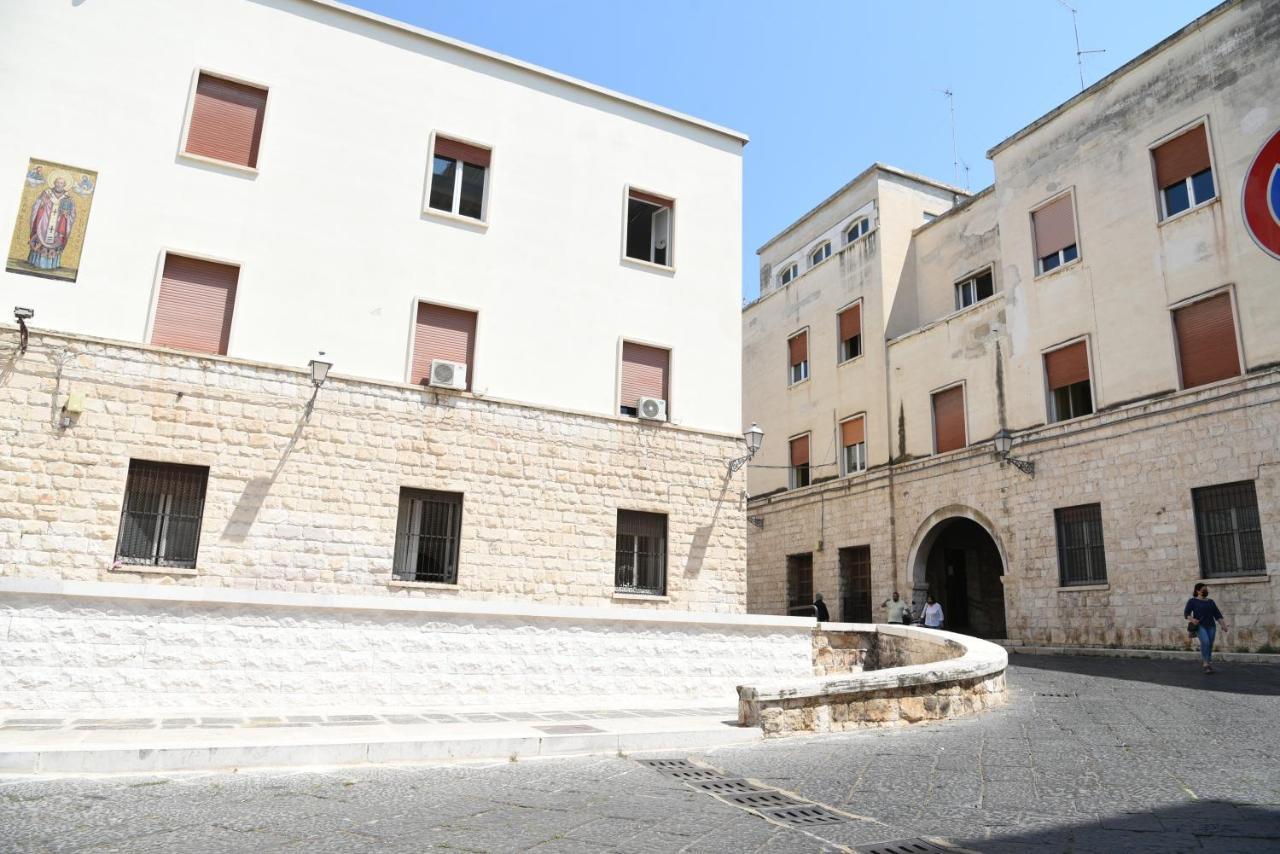 Отель Palazzo Del Carmine Бари Экстерьер фото